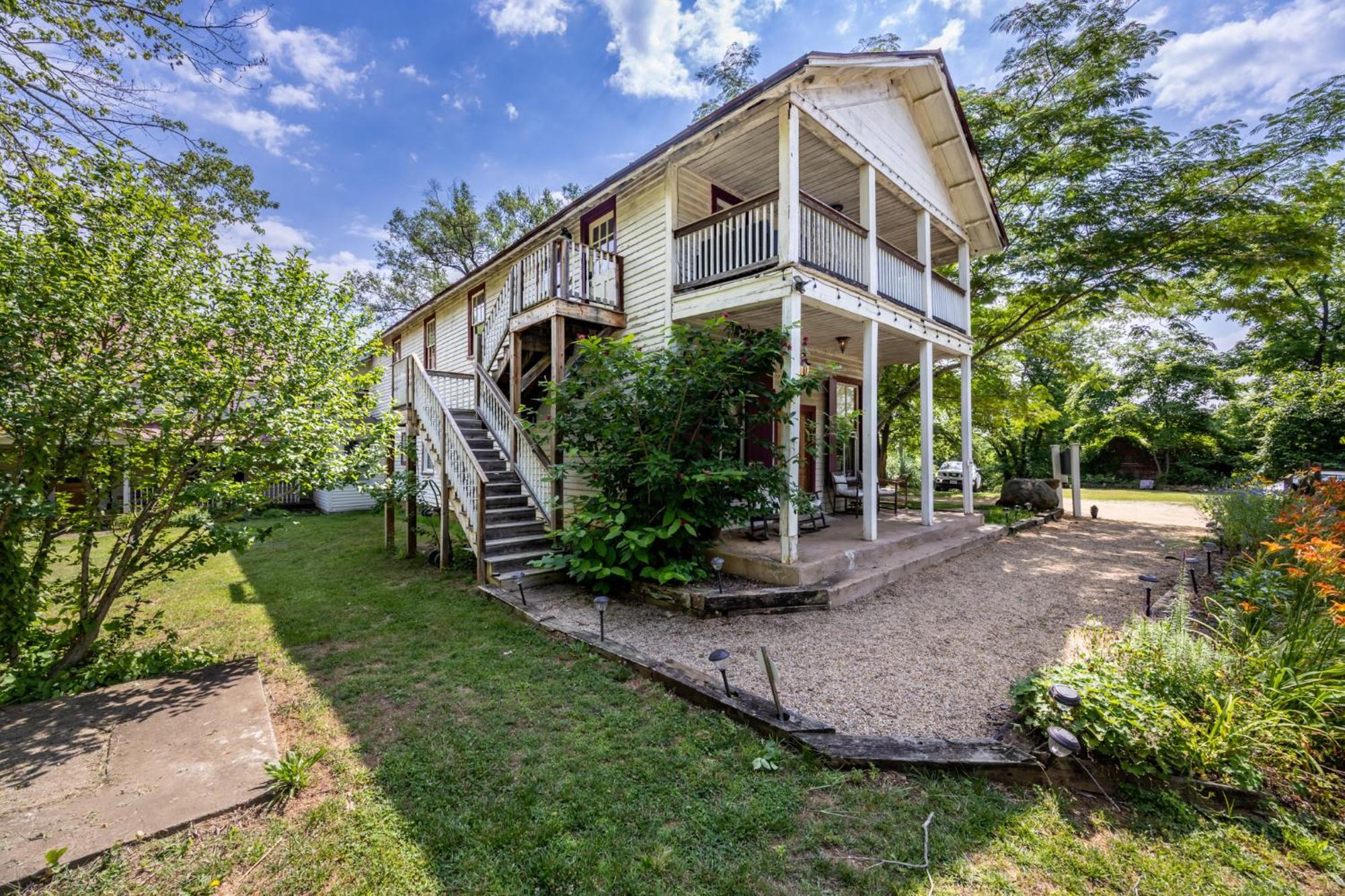 Bliss Point Farm And B&B, Llc Earlysville Ngoại thất bức ảnh